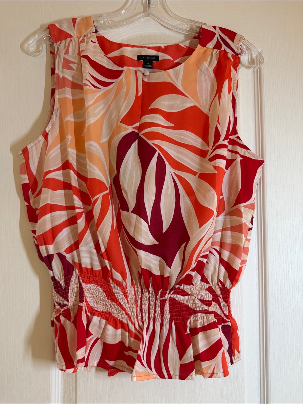 Ann Taylor Bright Leaf-Print Sleeveless Blouse in Red & Coral